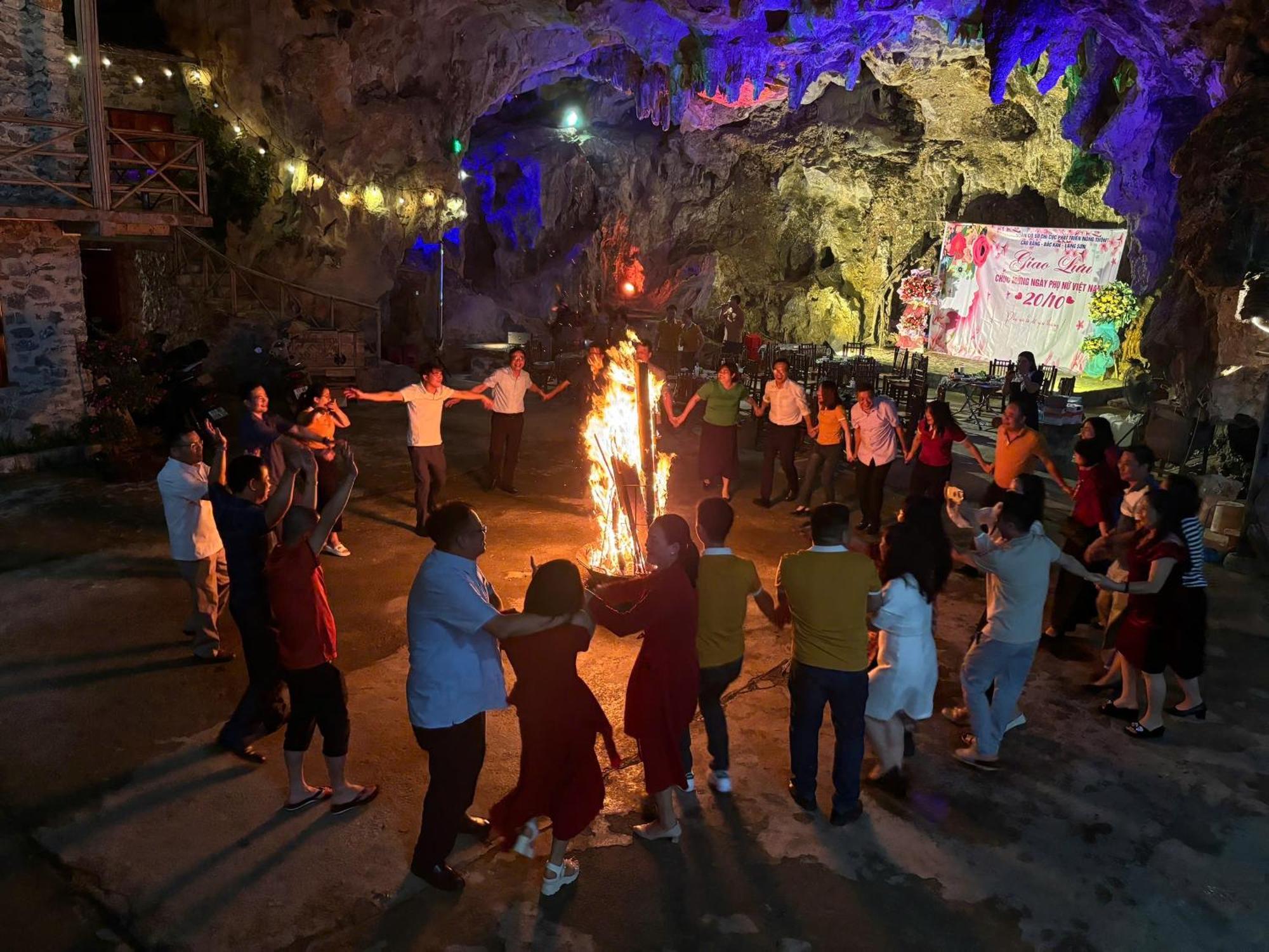 Yen Nhi Homestay Ban Gioc Cao Bang Buitenkant foto